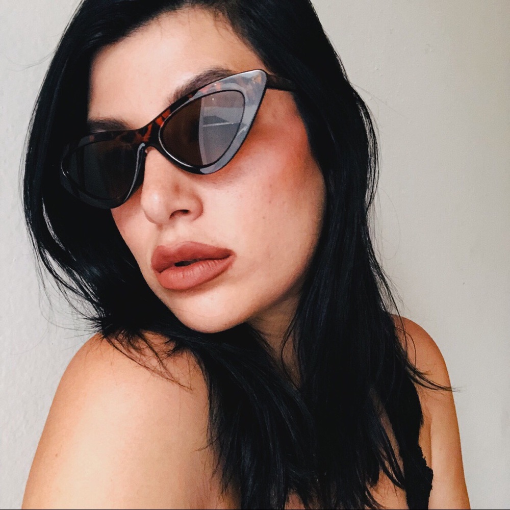 Tortoiseshell Triangle Sunnies 😎